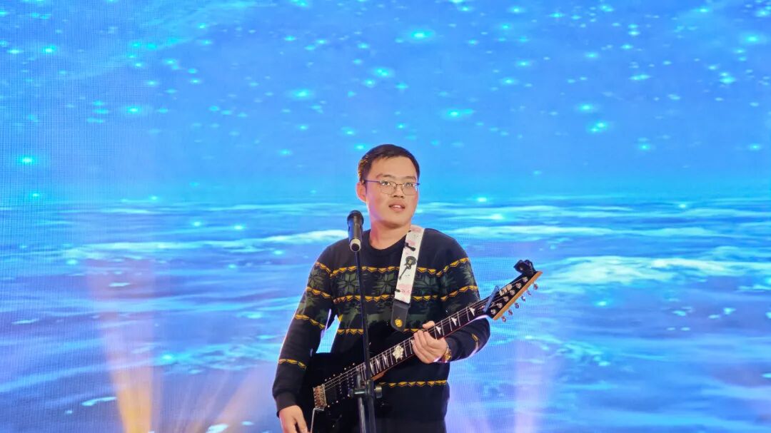 嘉戎技術(shù)2025年終總結(jié)暨年會 嘉戎技術(shù)2025年終總結(jié)暨年會